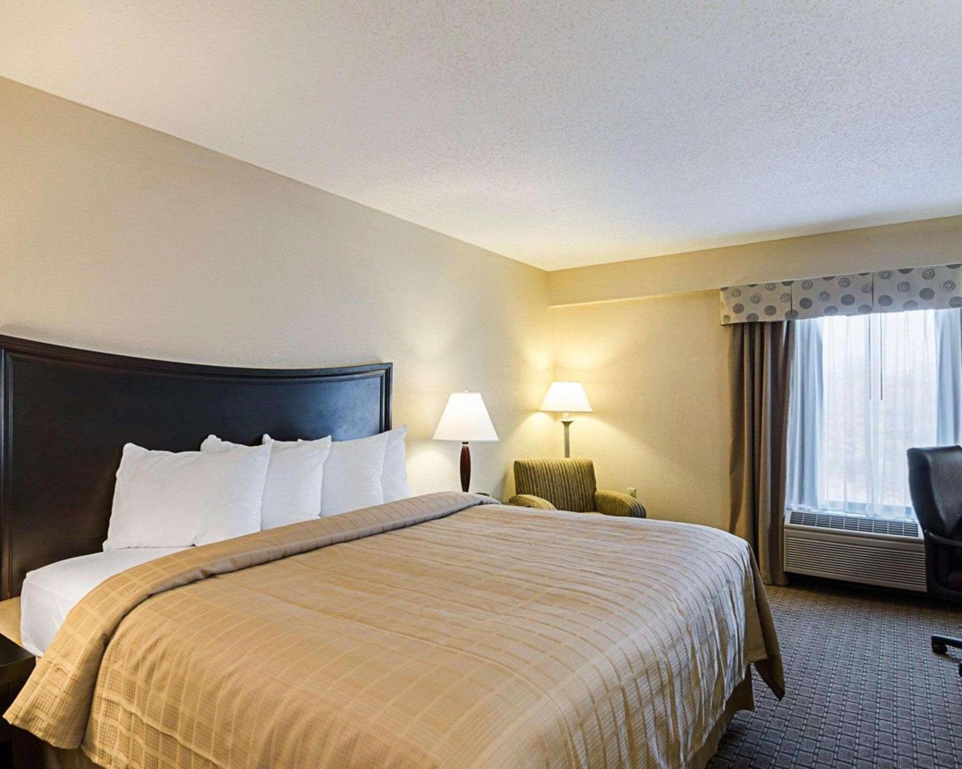 Quality Inn Troutville - Roanoke North photo 11