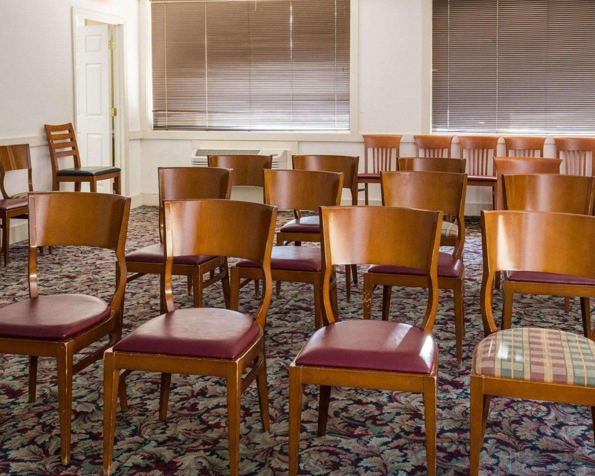 Rodeway Inn Colonial Heights I-95 photo 26