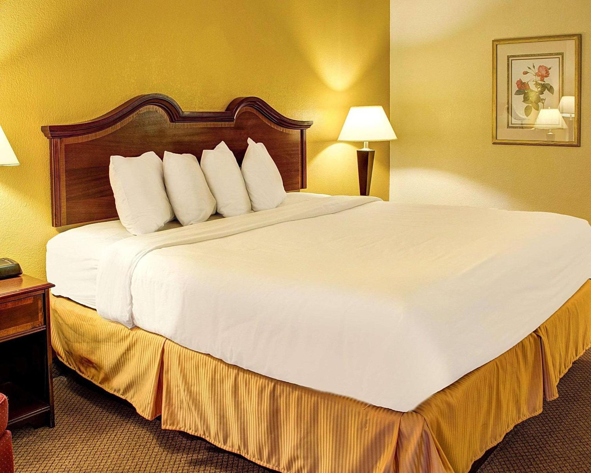 Quality Inn Richmond North photo 14