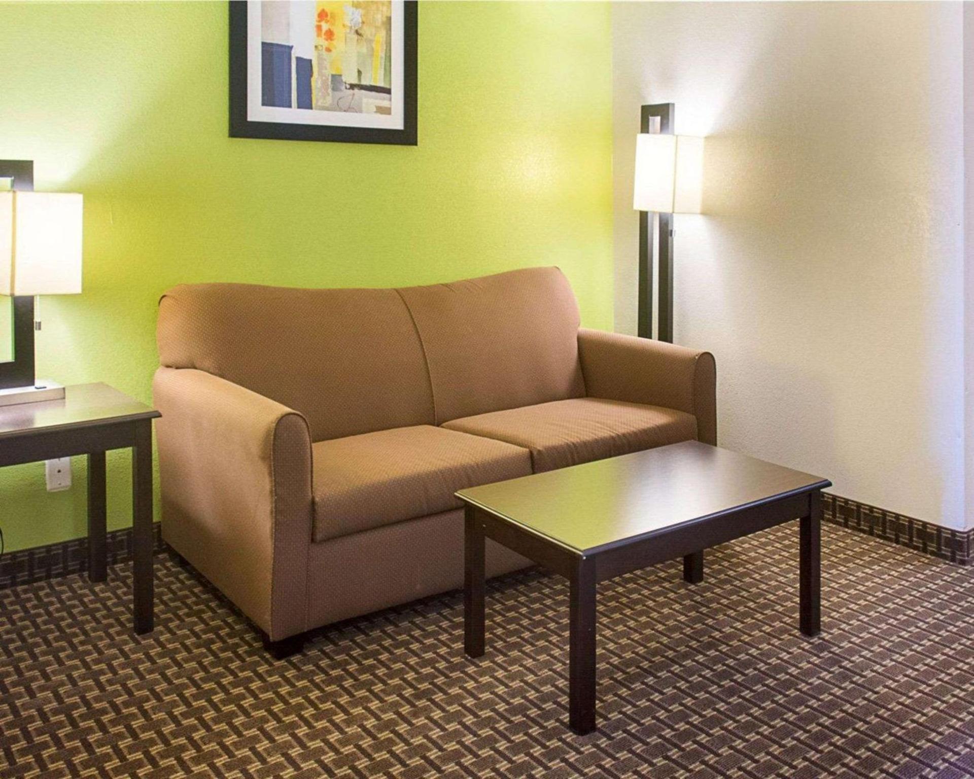 Quality Inn & Suites Quantico photo 20