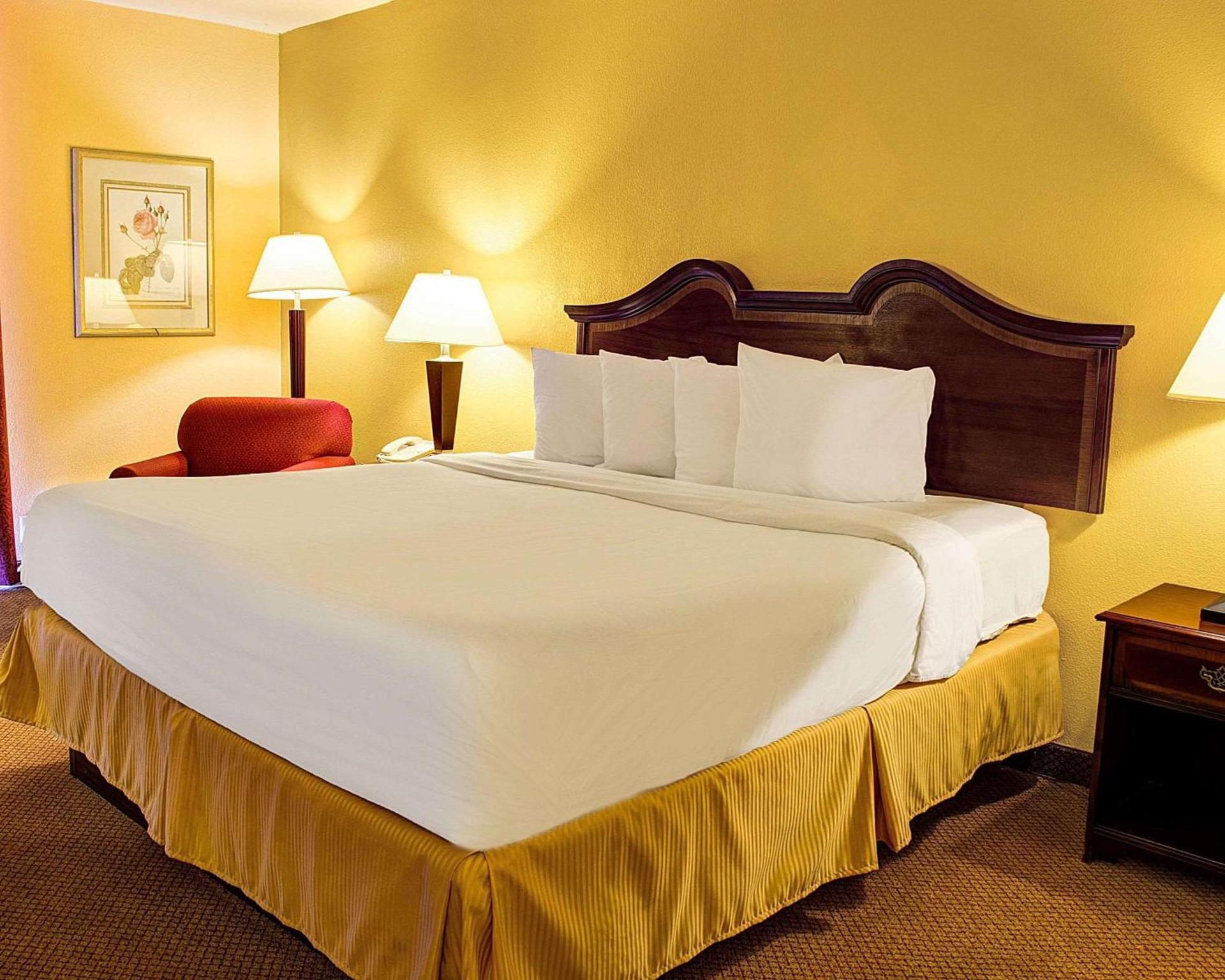 Quality Inn Richmond North photo 7