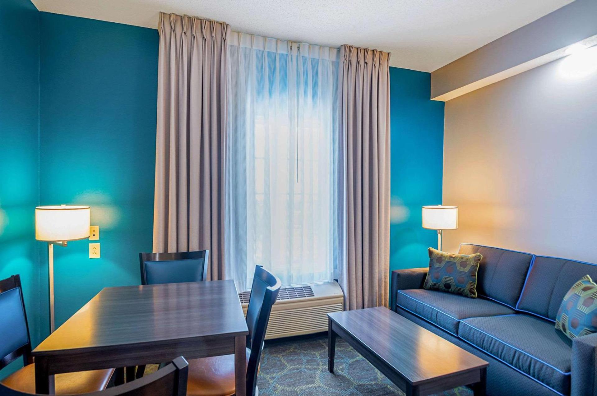 Quality Inn Harrisonburg I-81 photo 28