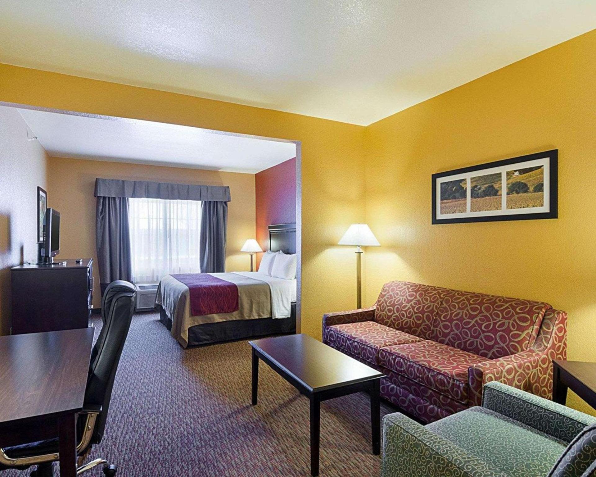 Comfort Inn & Suites Orange - Montpelier photo 19