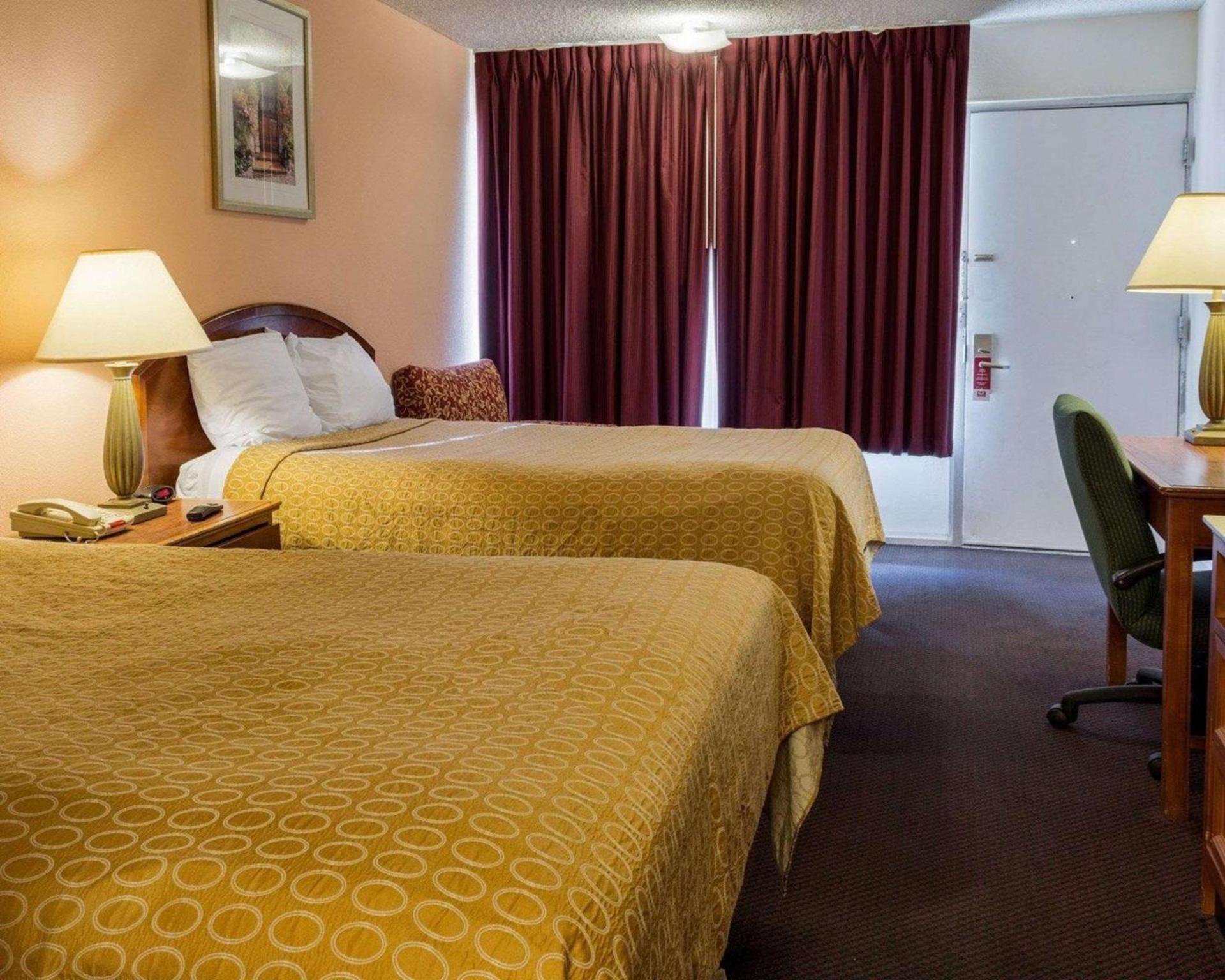 Rodeway Inn Colonial Heights I-95 photo 33
