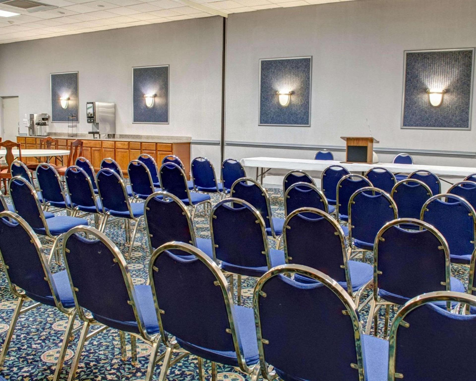 Quality Inn Richmond North photo 17