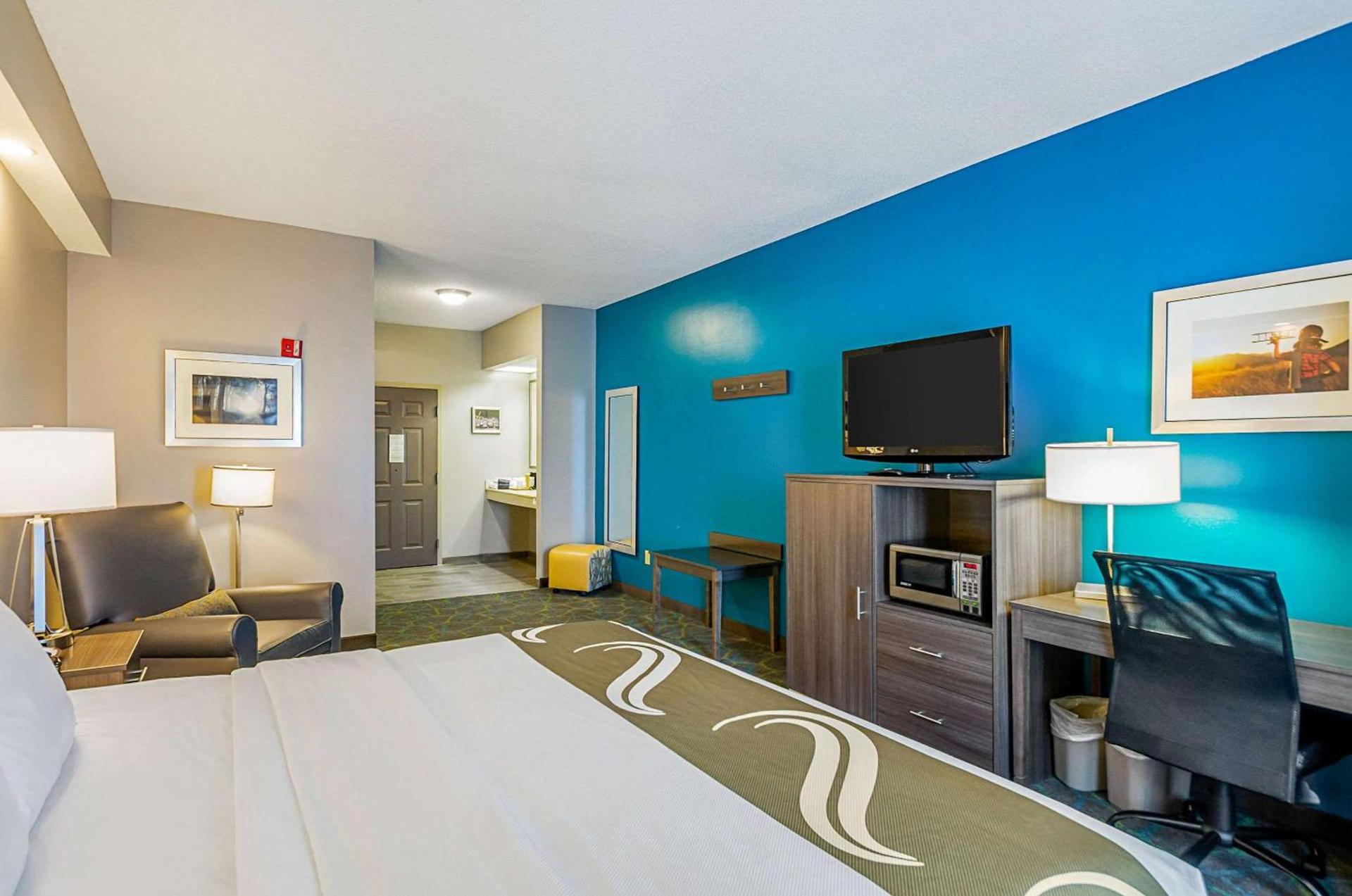 Quality Inn Harrisonburg I-81 photo 10