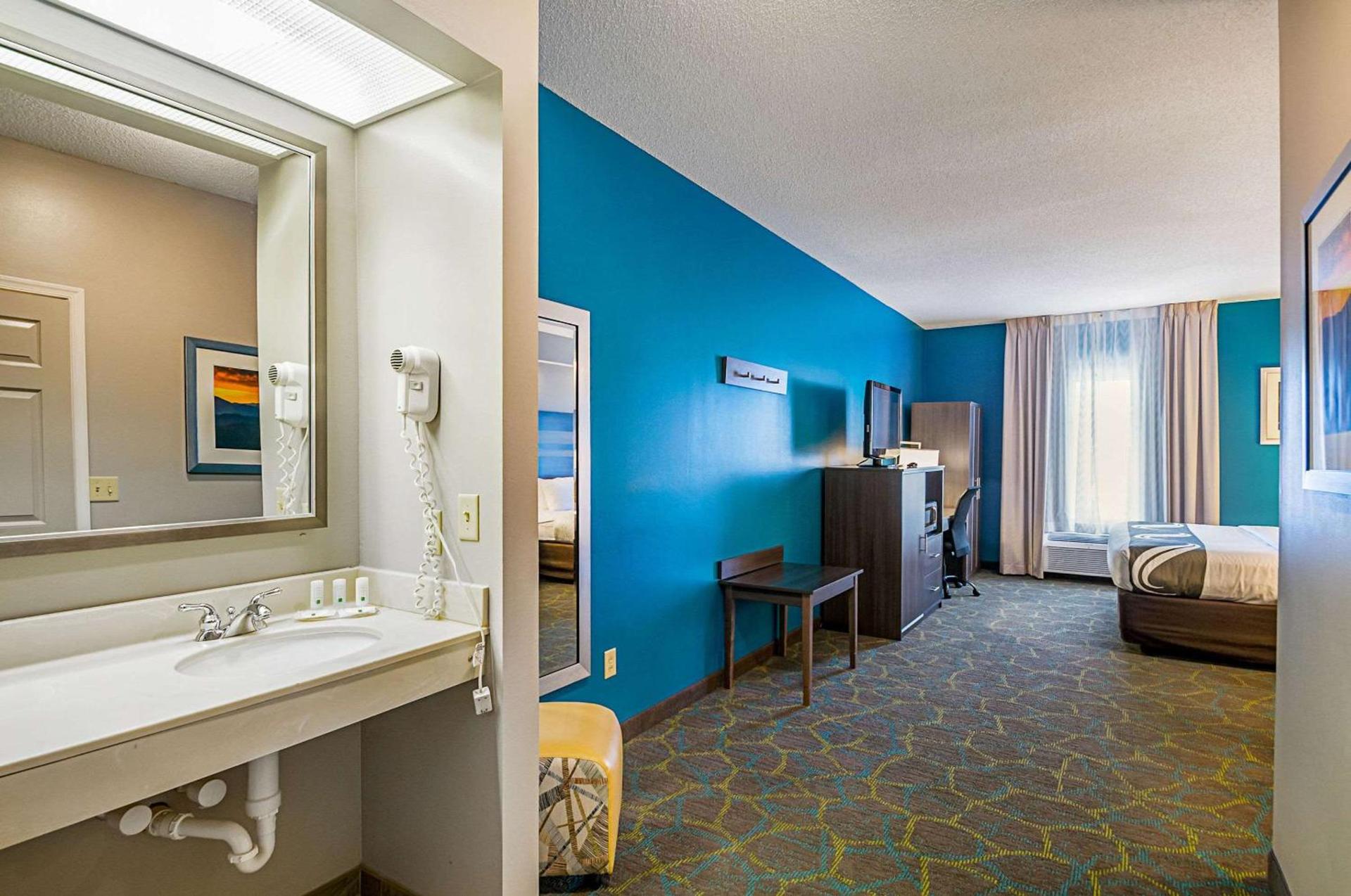 Quality Inn Harrisonburg I-81 photo 11