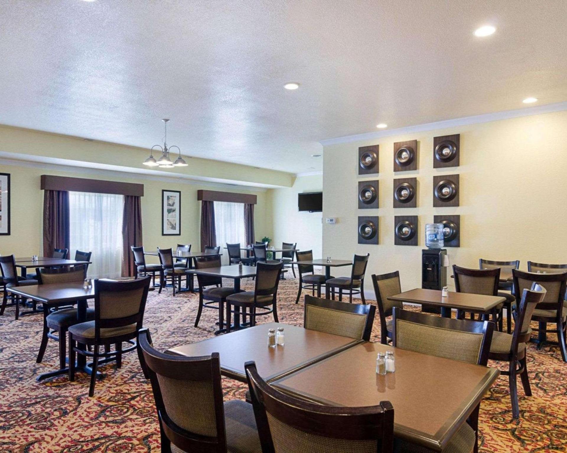 Comfort Inn & Suites Orange - Montpelier photo 8