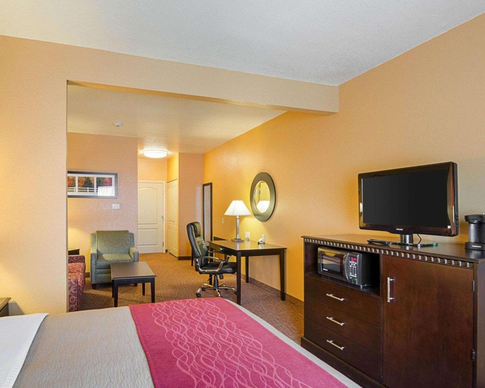 Comfort Inn & Suites Orange - Montpelier photo 20