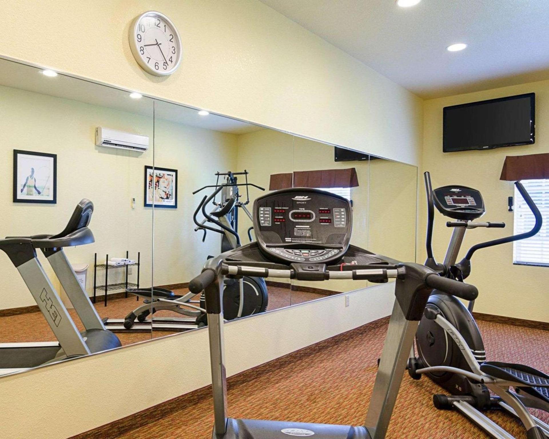 Comfort Inn & Suites Orange - Montpelier photo 28
