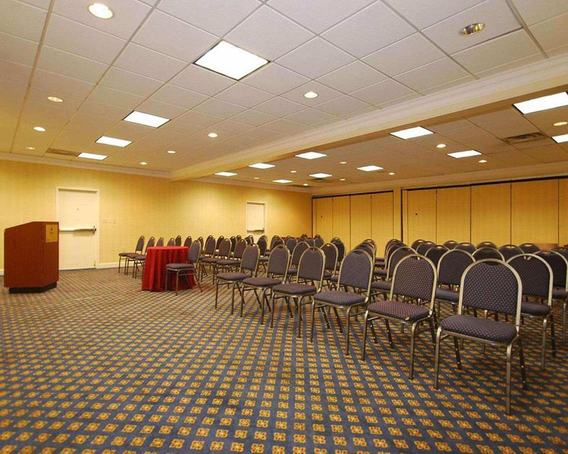Comfort Inn Springfield photo 16