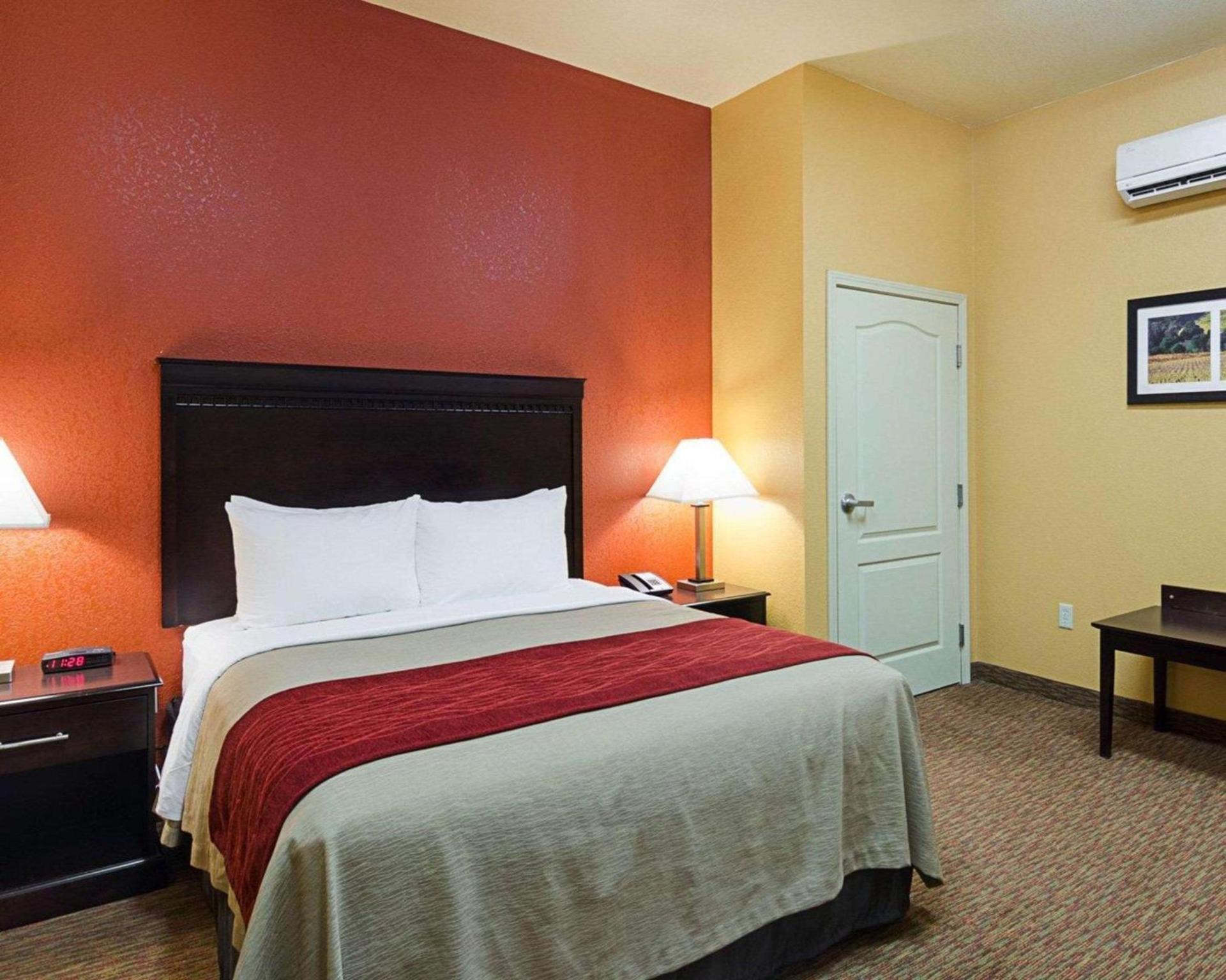 Comfort Inn & Suites Orange - Montpelier photo 21