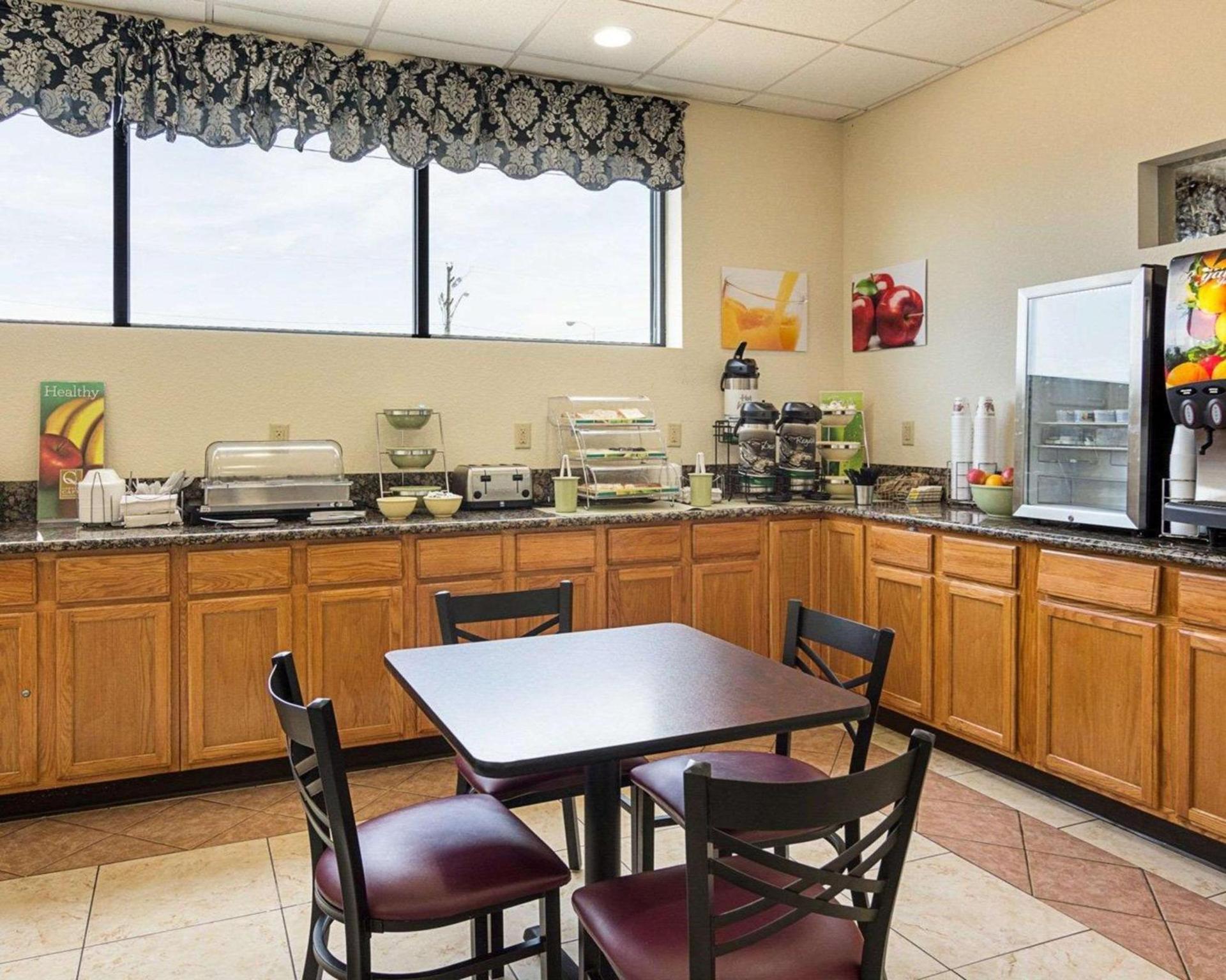 Quality Inn Chesapeake - Greenbrier photo 20