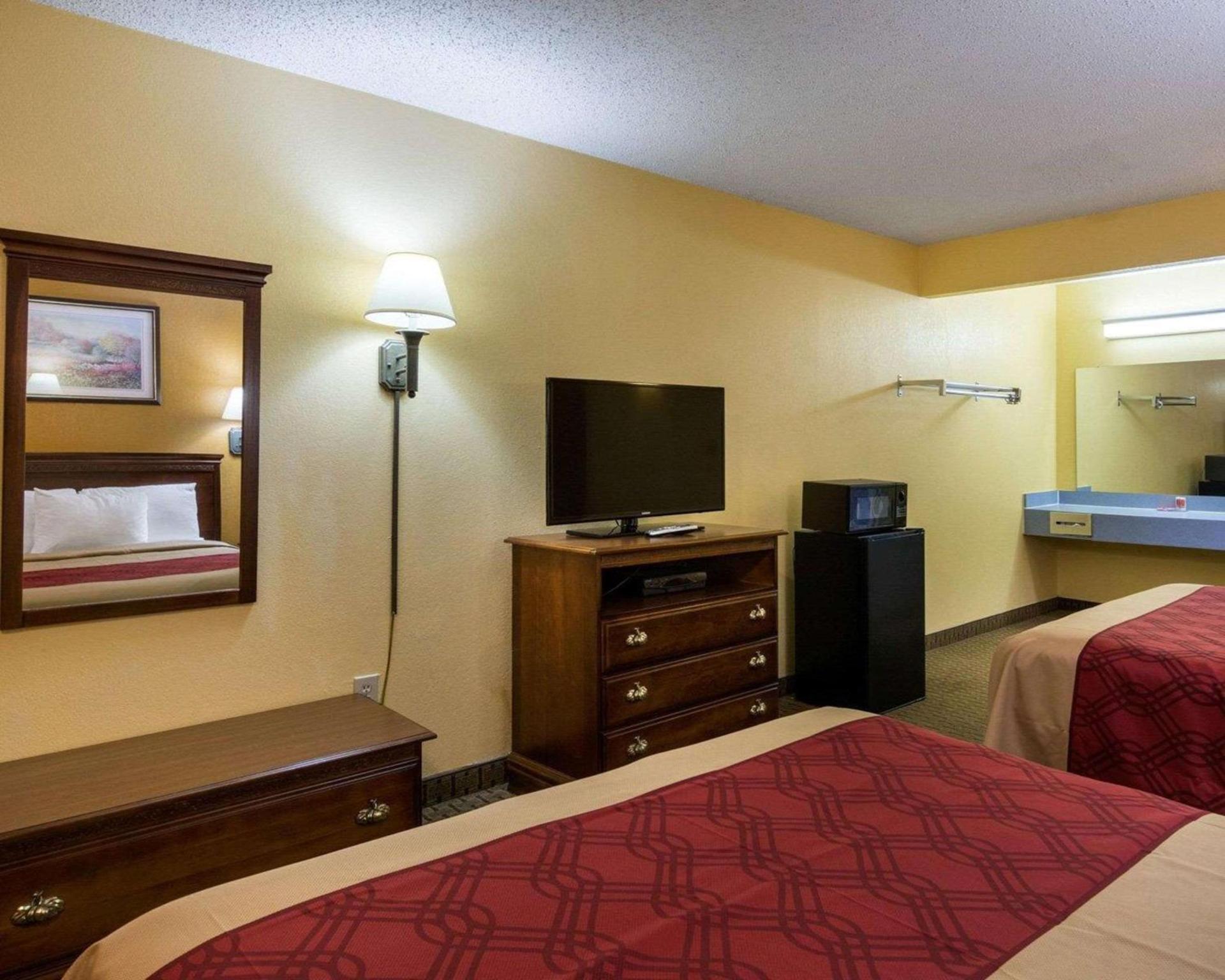 Econo Lodge Fredericksburg near I-95 photo 6