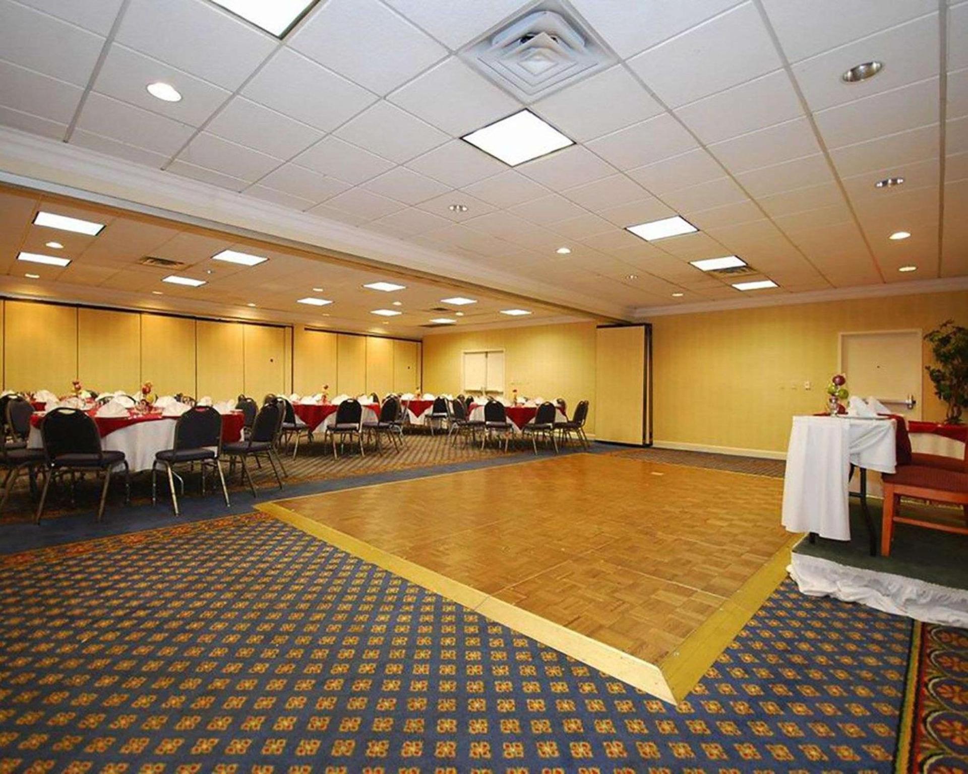 Comfort Inn Springfield photo 14