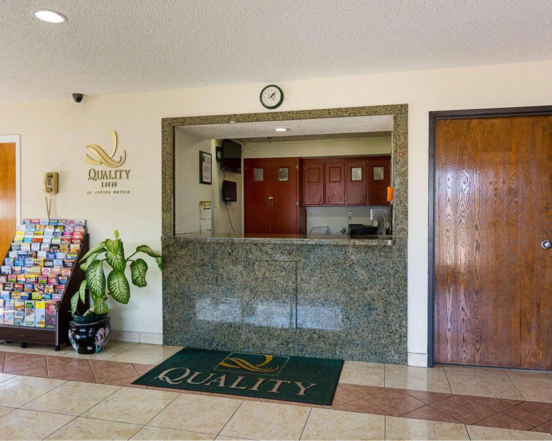 Quality Inn Chesapeake - Greenbrier photo 11