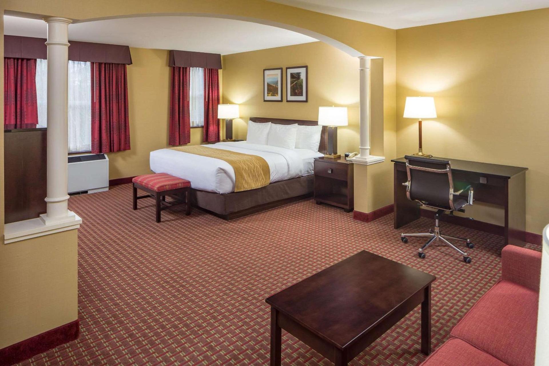 Comfort Inn & Suites Near Burke Mountain photo 24