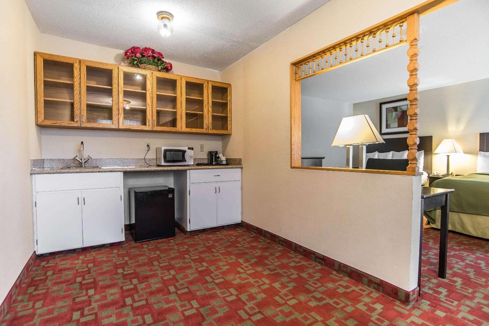 Quality Inn Shelburne - Burlington photo 19