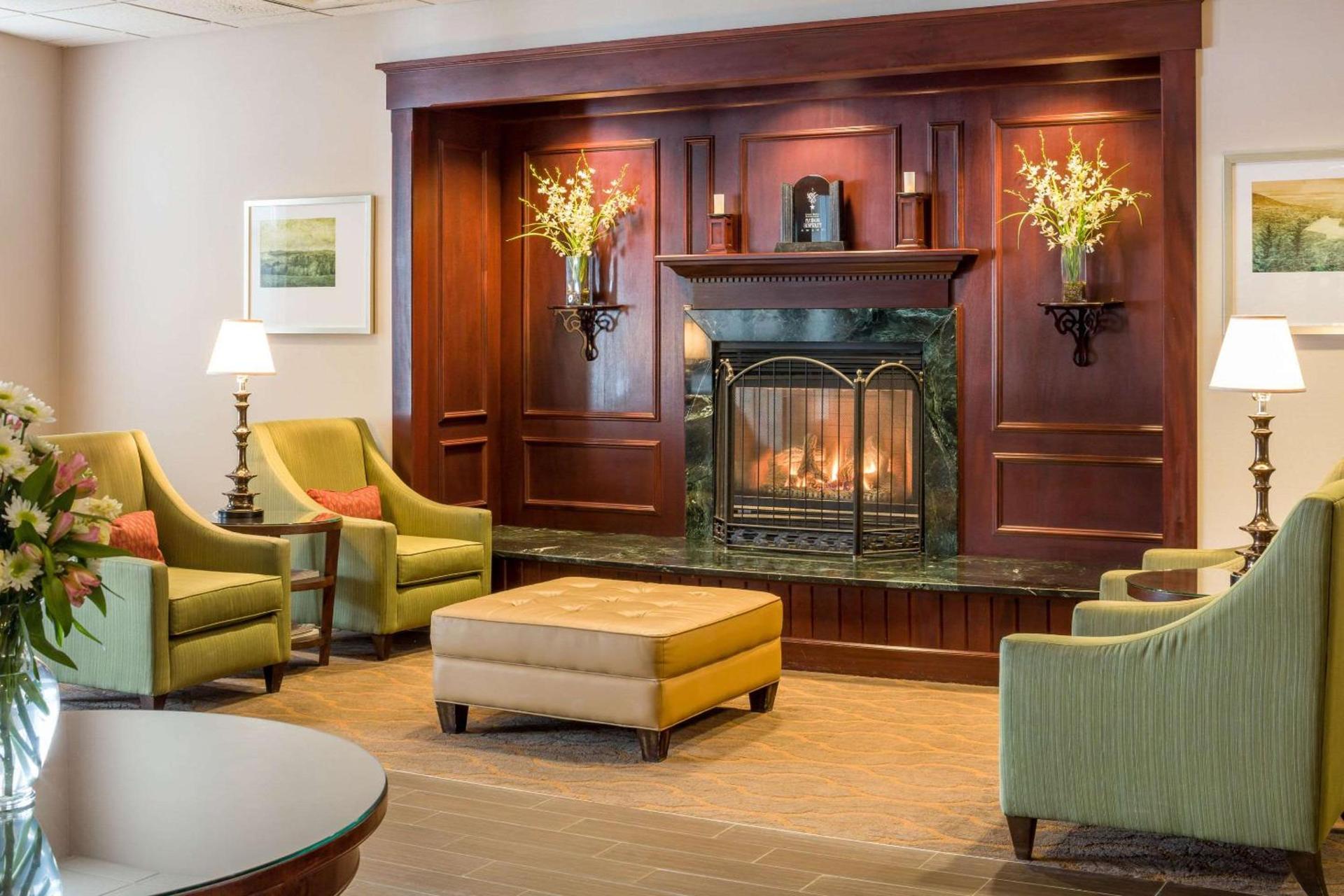 Comfort Inn & Suites Near Burke Mountain photo 8