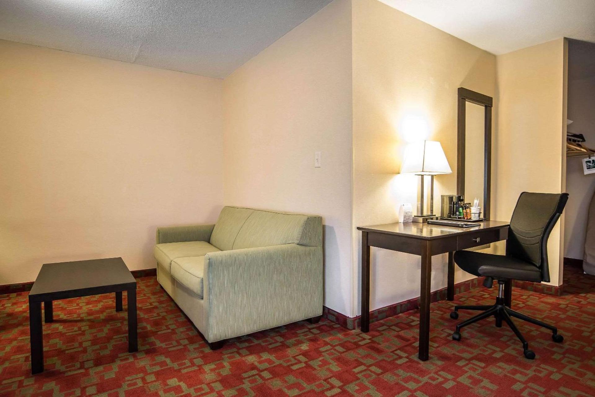Quality Inn Shelburne - Burlington photo 15