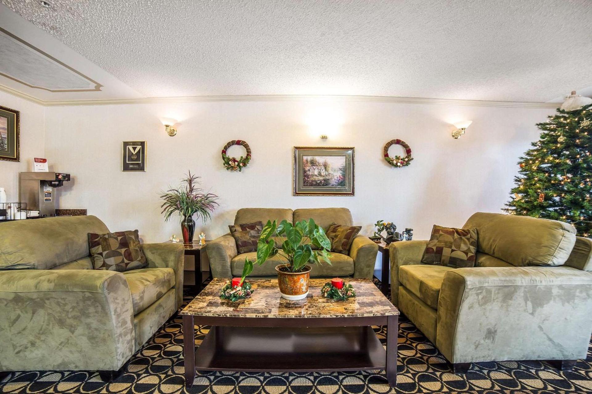 FairBridge Inn & Suites Sunnyside photo 12