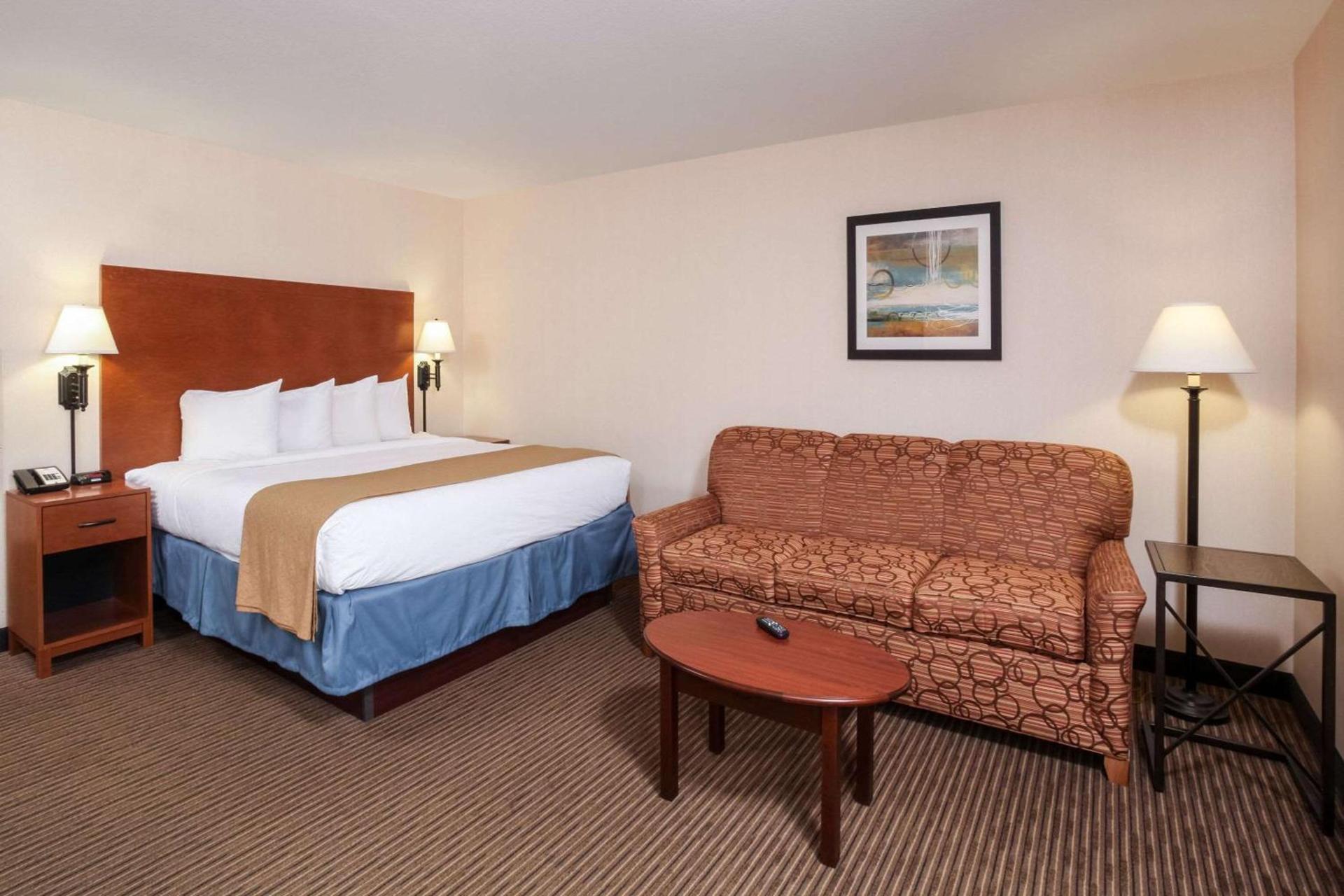 Quality Inn Oakwood photo 6