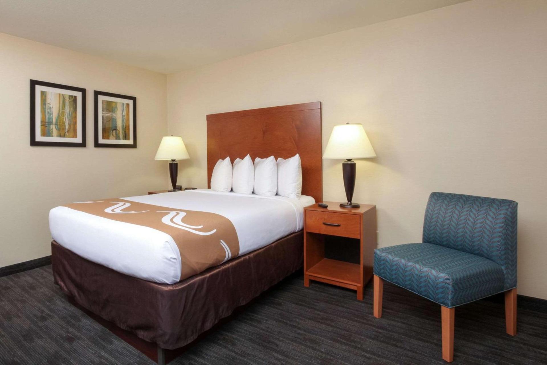Quality Inn Oakwood photo 8