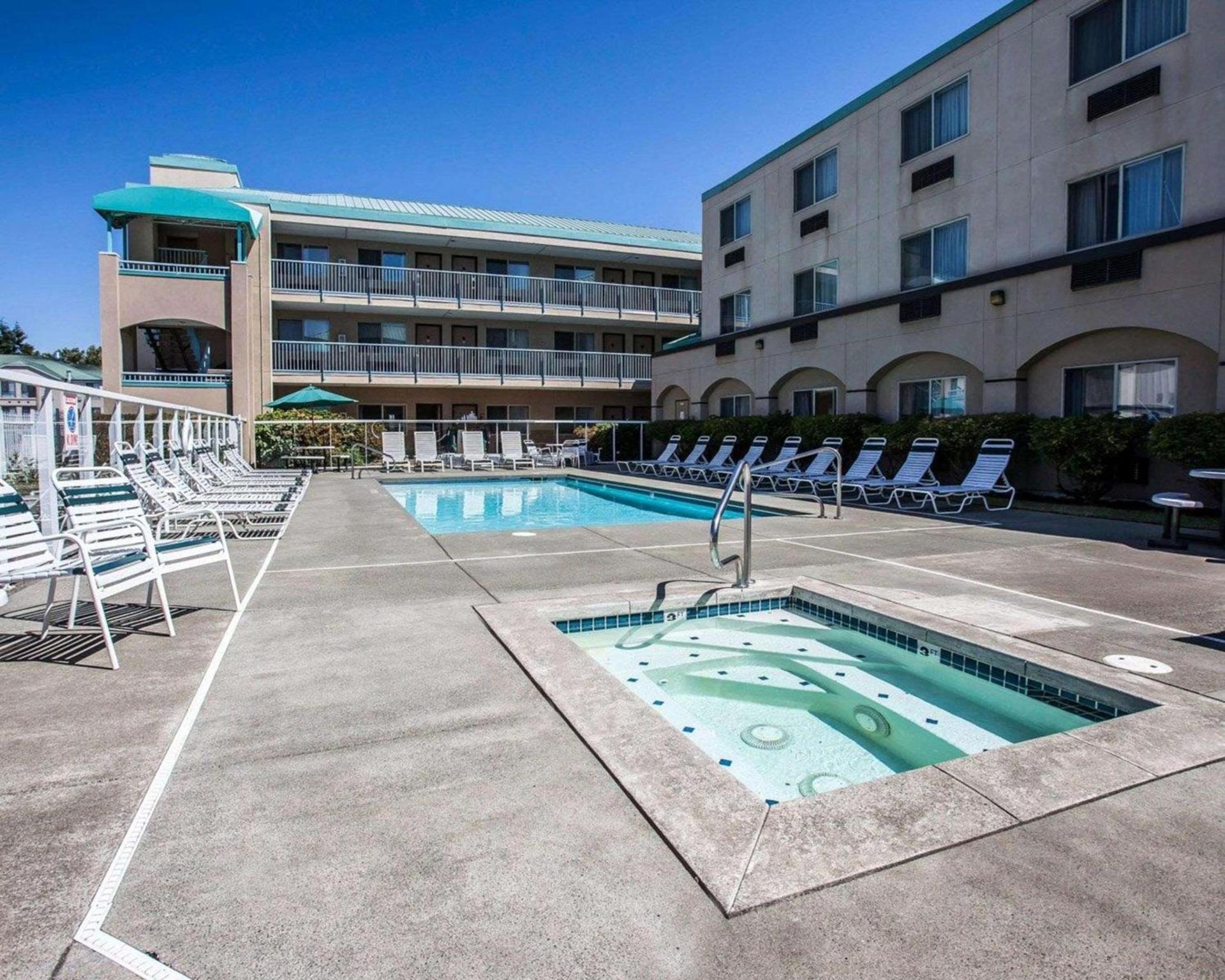 Quality Inn Grand Suites Bellingham photo 45