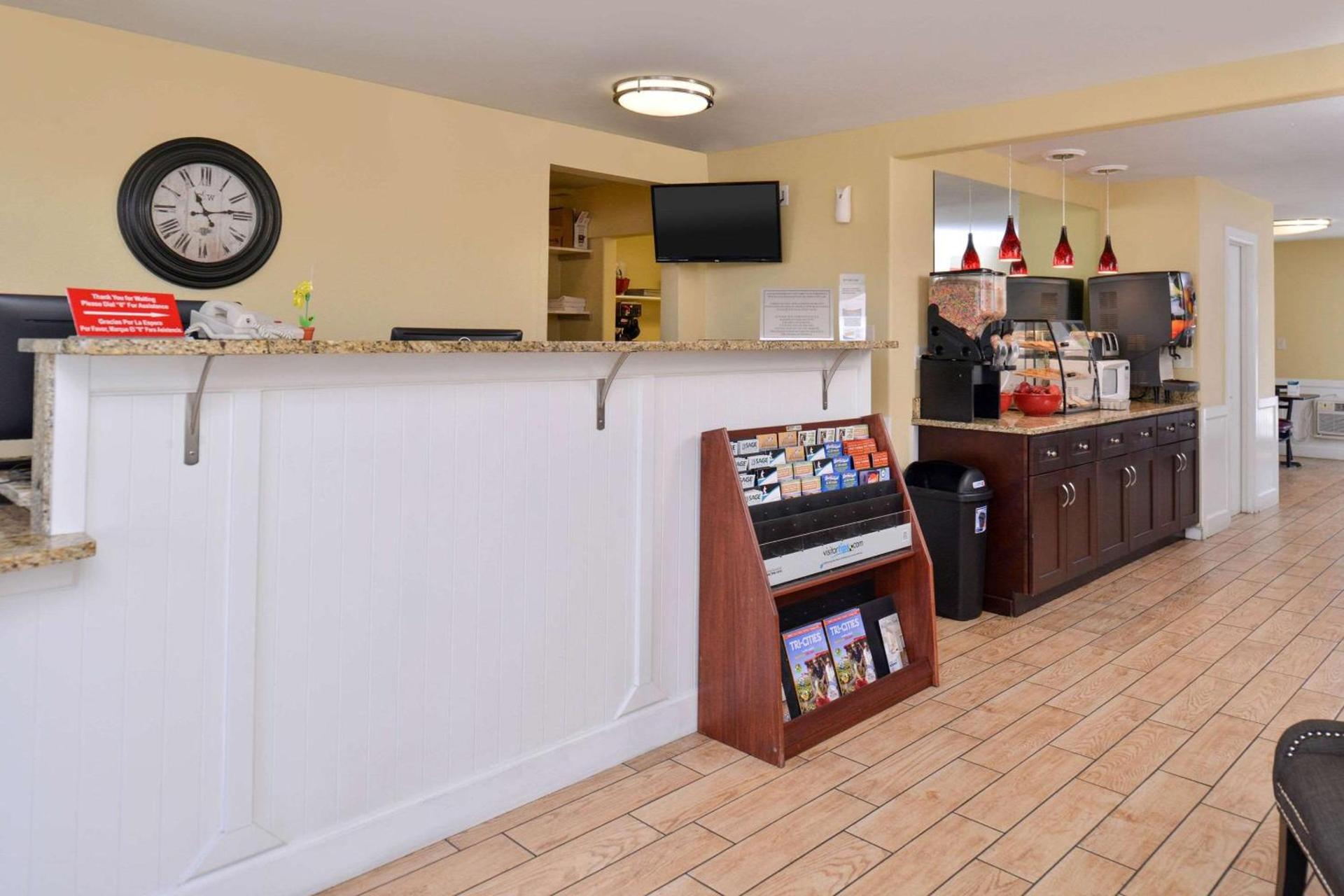 Econo Lodge Kennewick Tri-Cities photo 6