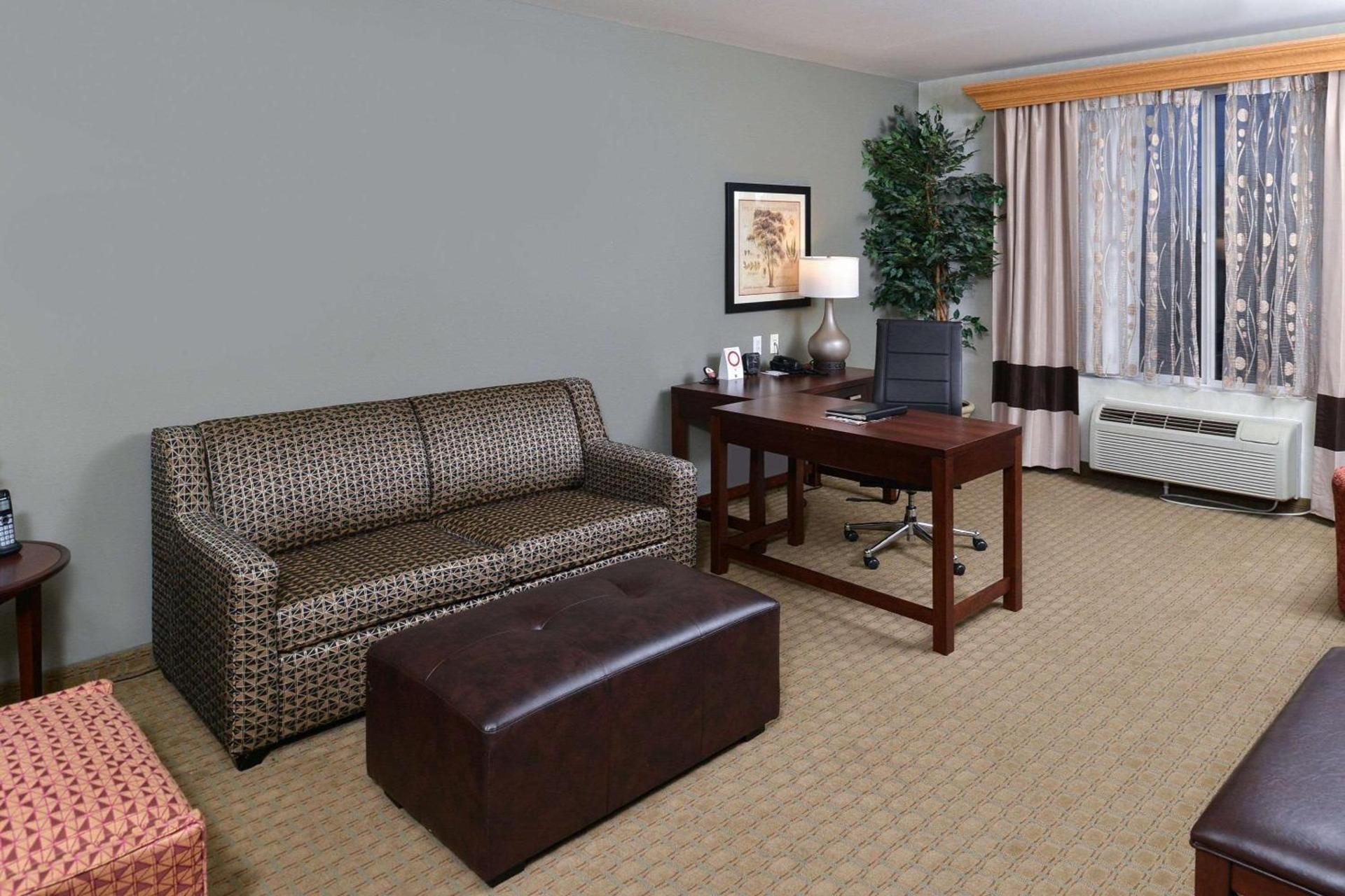 Comfort Suites Airport Tukwila Seattle photo 20