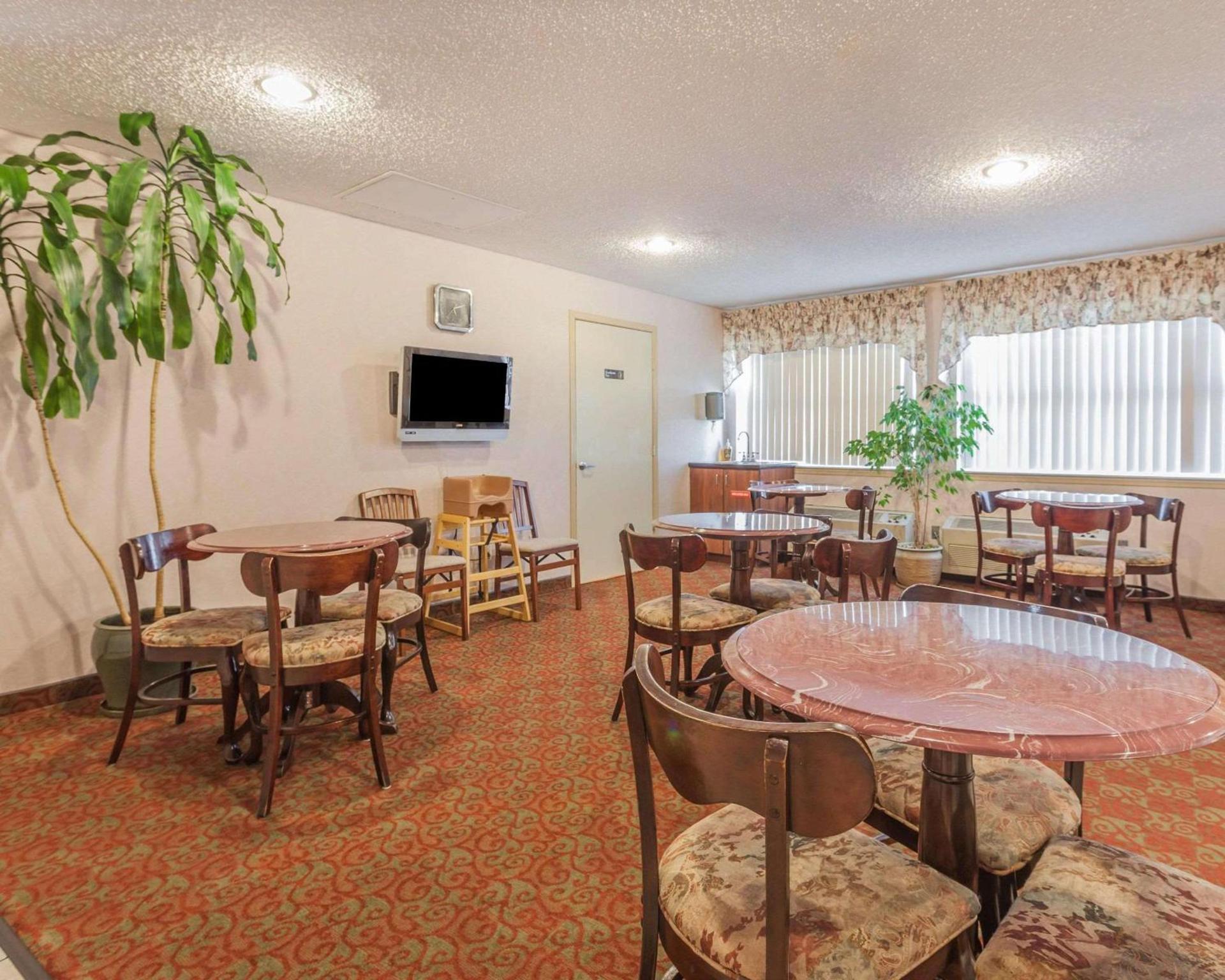 Comfort Inn On the Bay photo 2
