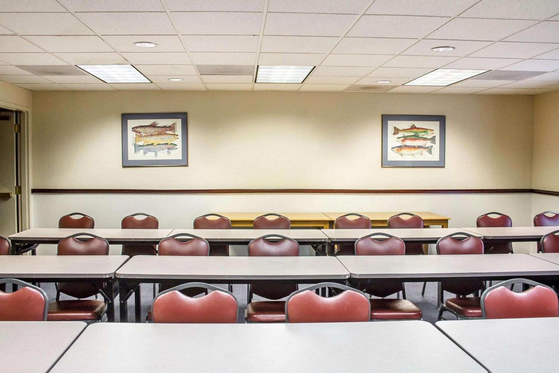 Quality Inn & Suites Longview Kelso photo 25
