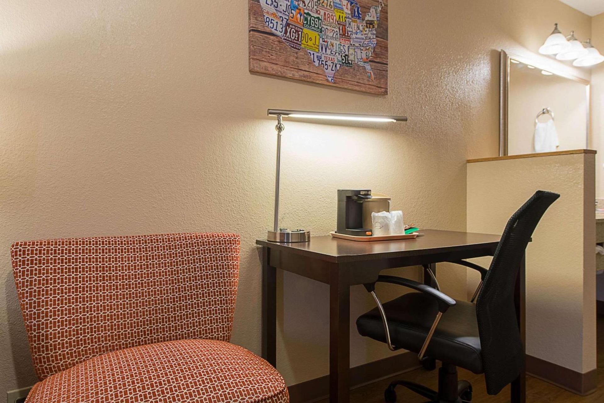 Econo Lodge Buckley Bonney Lake photo 28