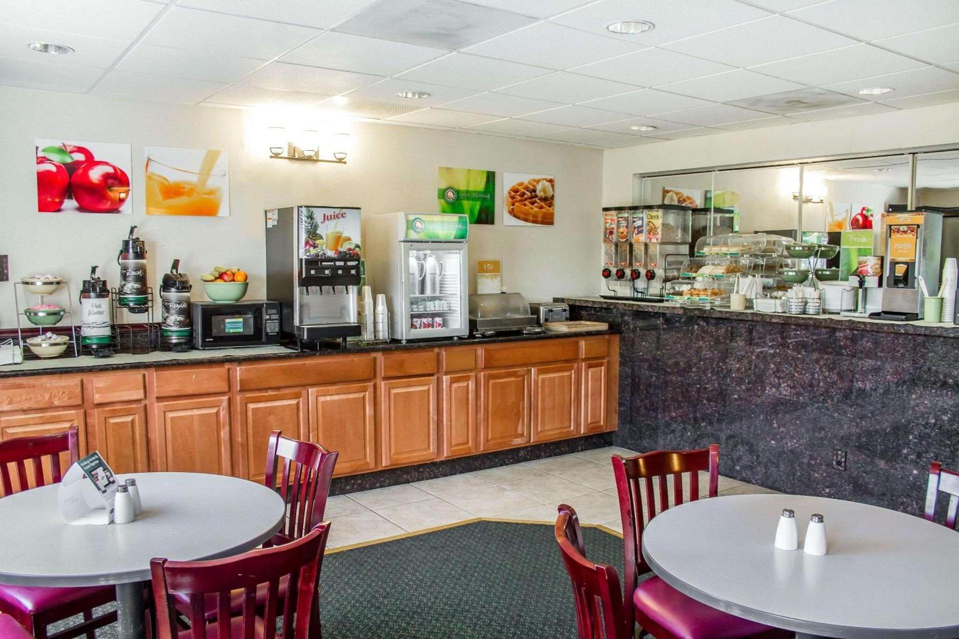 Quality Inn & Suites Longview Kelso photo 27