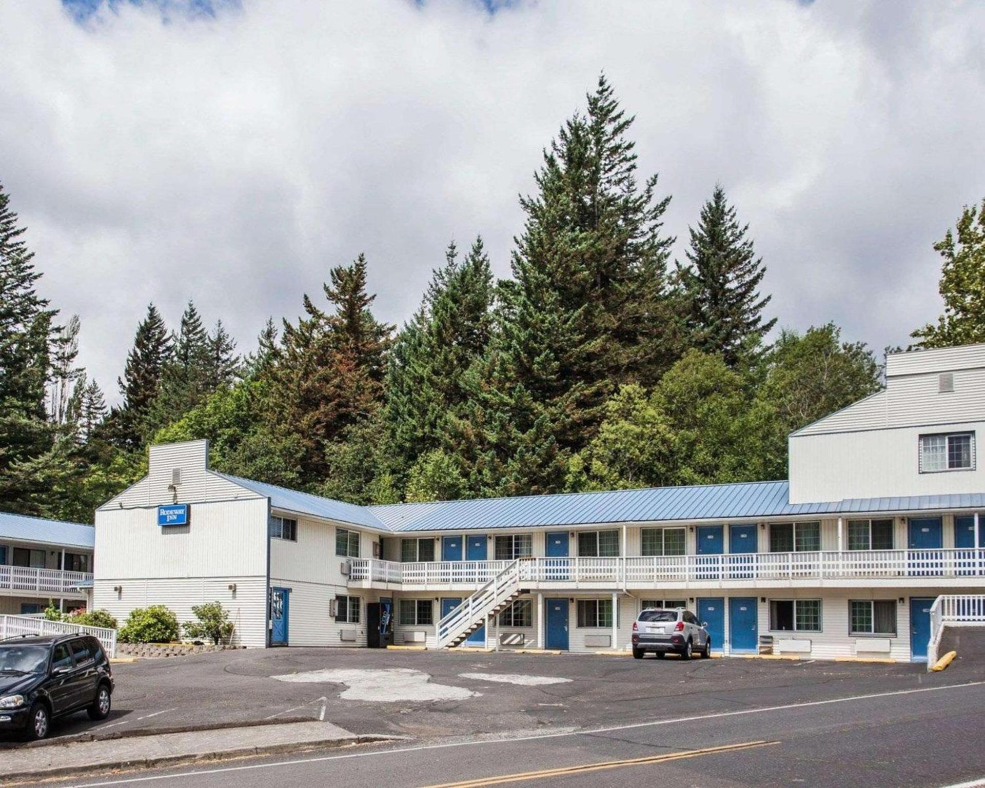 Rodeway Inn photo 17