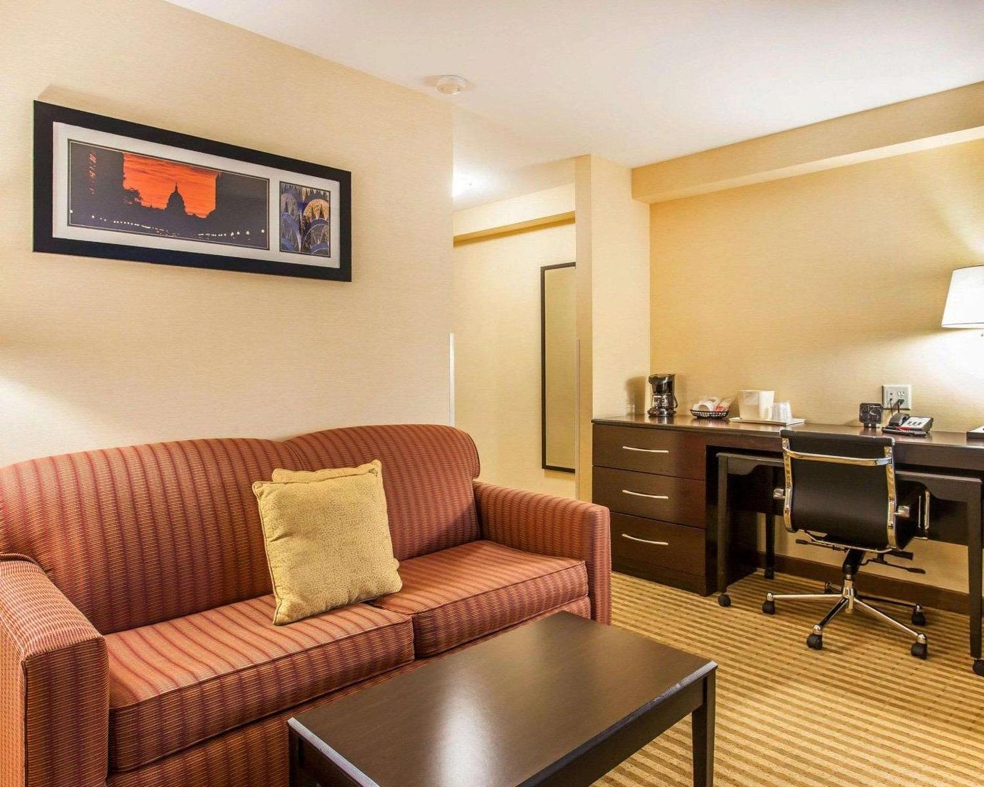 Comfort Suites Wenatchee Leavenworth photo 13