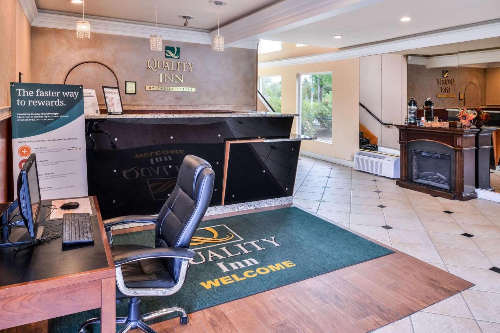 Clarion Pointe Kent - Seattle South photo 6