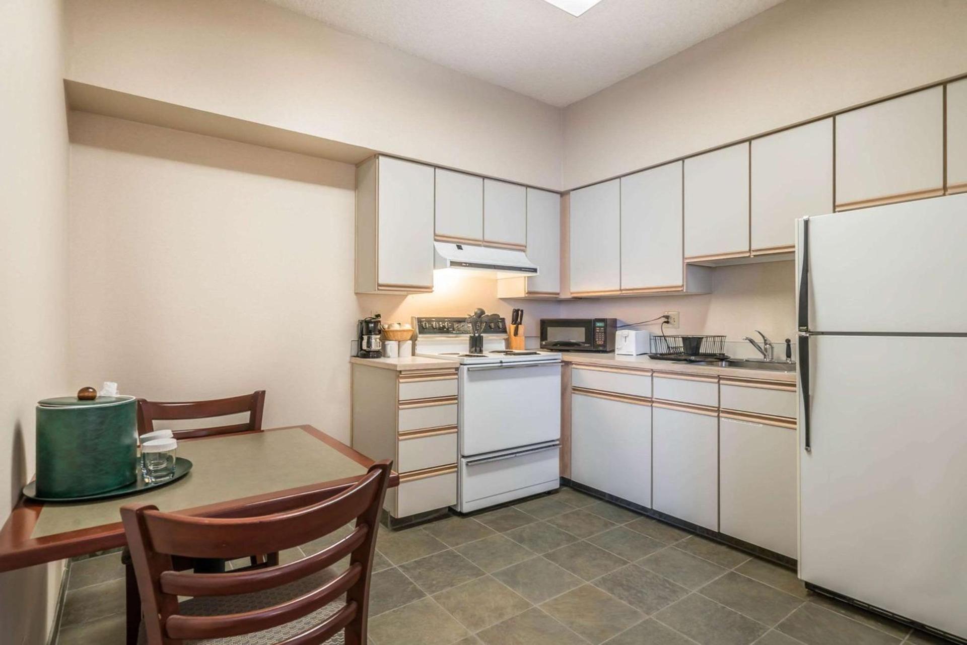Comfort Inn & Suites Seattle North photo 5