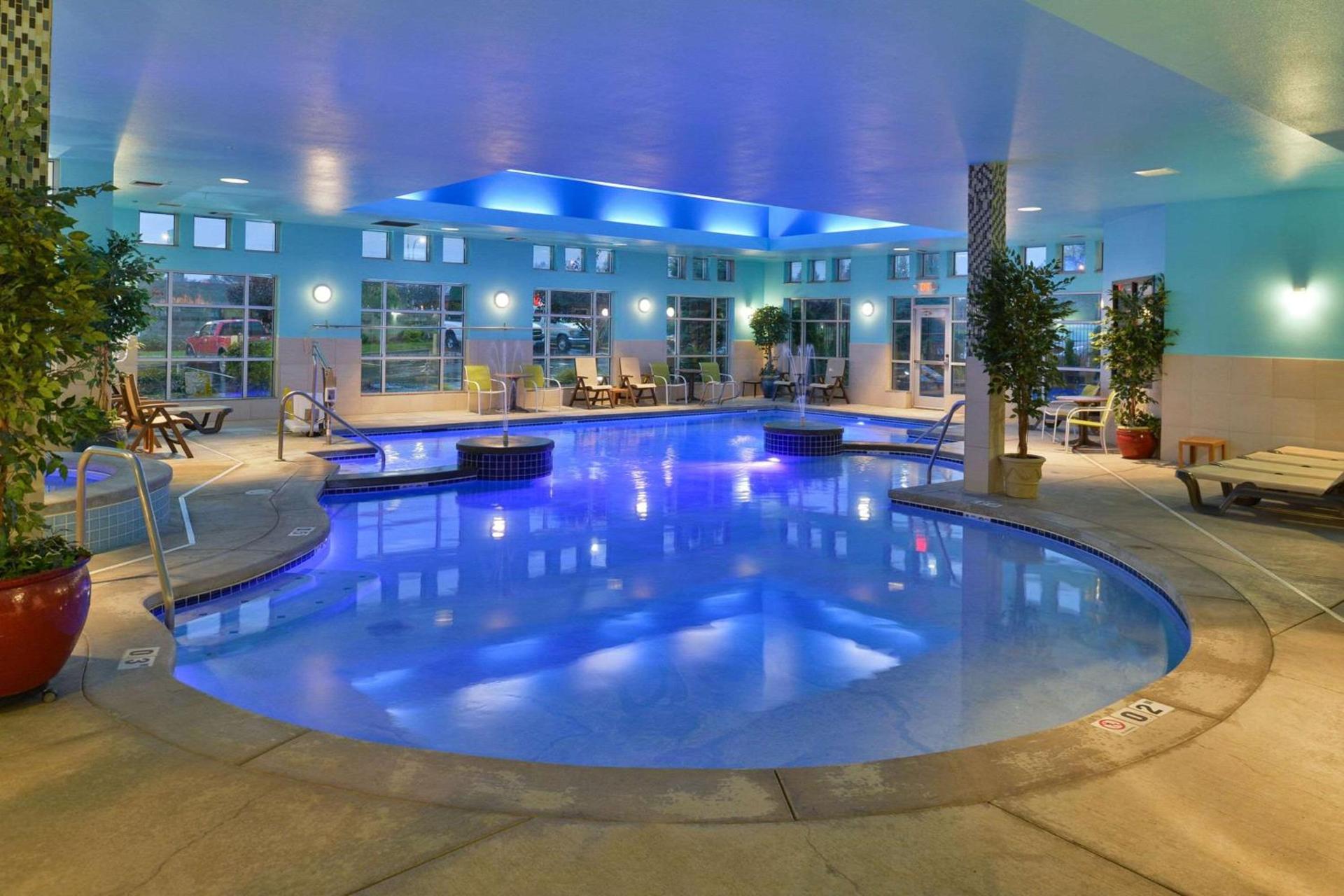 Comfort Suites Airport Tukwila Seattle photo 26