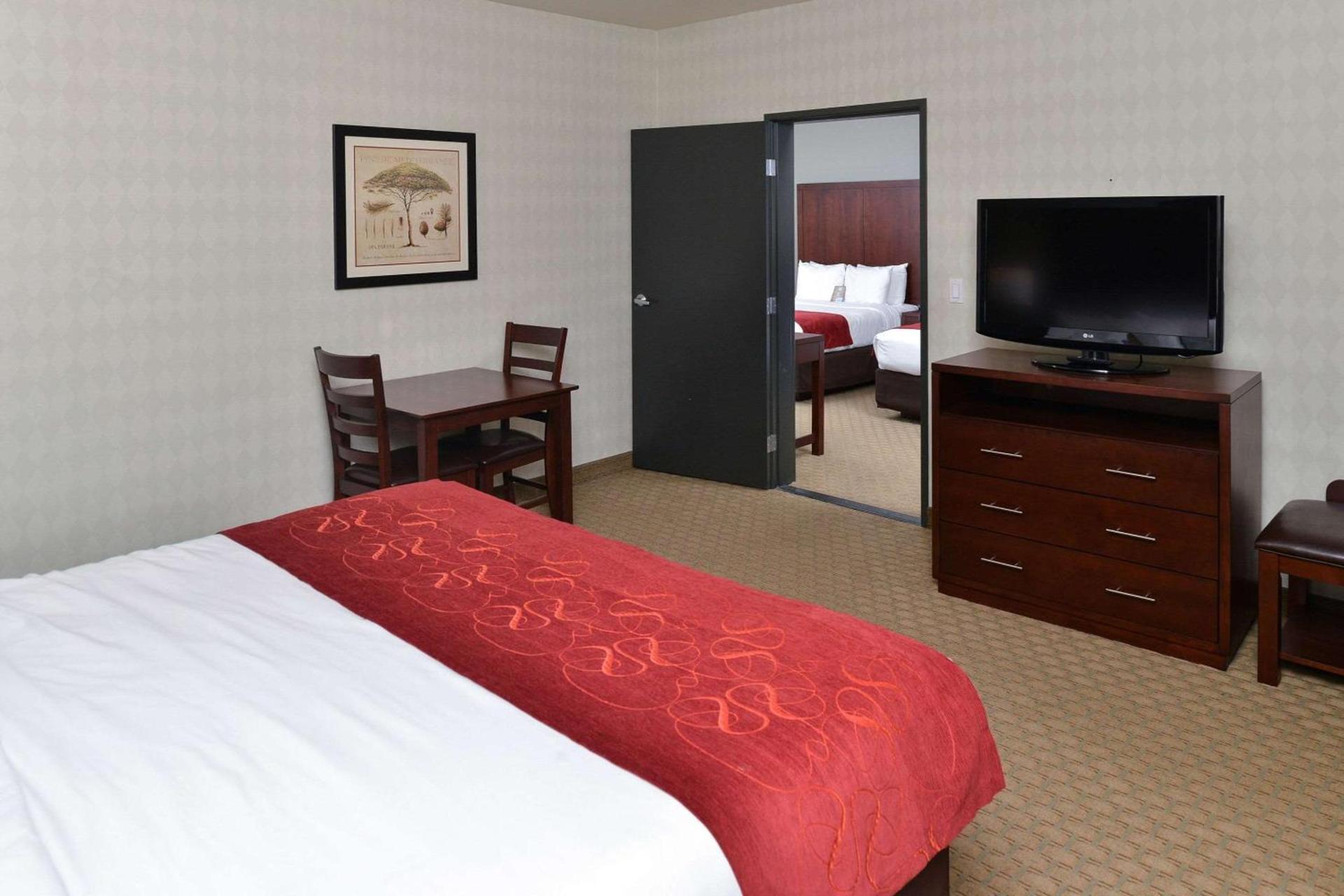Comfort Suites Airport Tukwila Seattle photo 11
