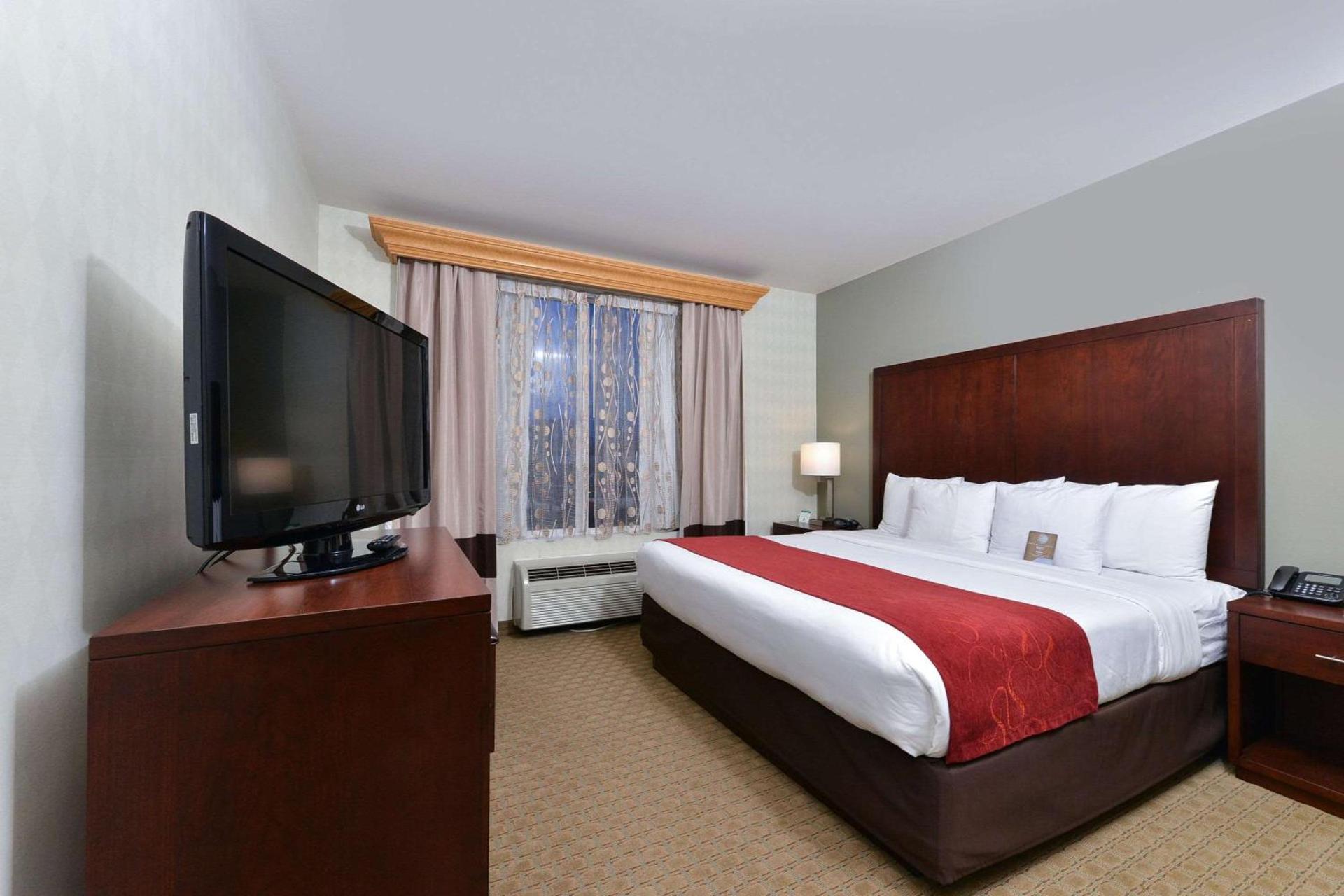 Comfort Suites Airport Tukwila Seattle photo 3