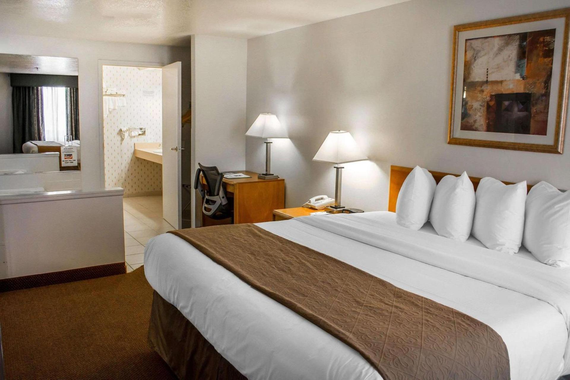Quality Inn & Suites Longview Kelso photo 17