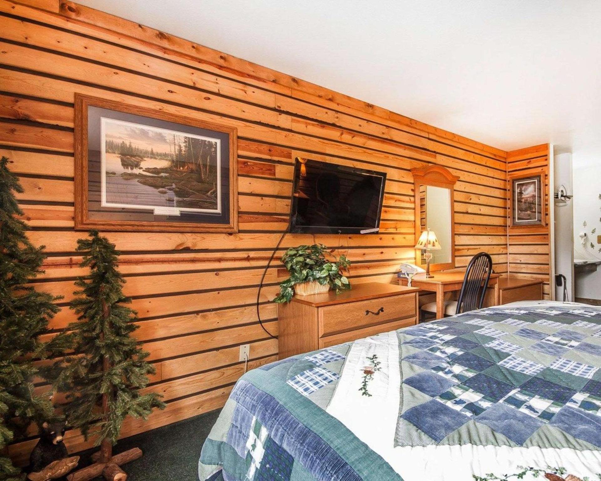 Rodeway Inn & Suites Madison East photo 23