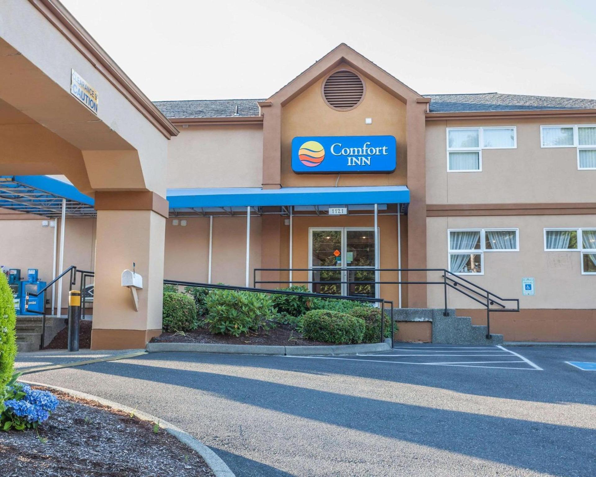 Comfort Inn On the Bay photo 3