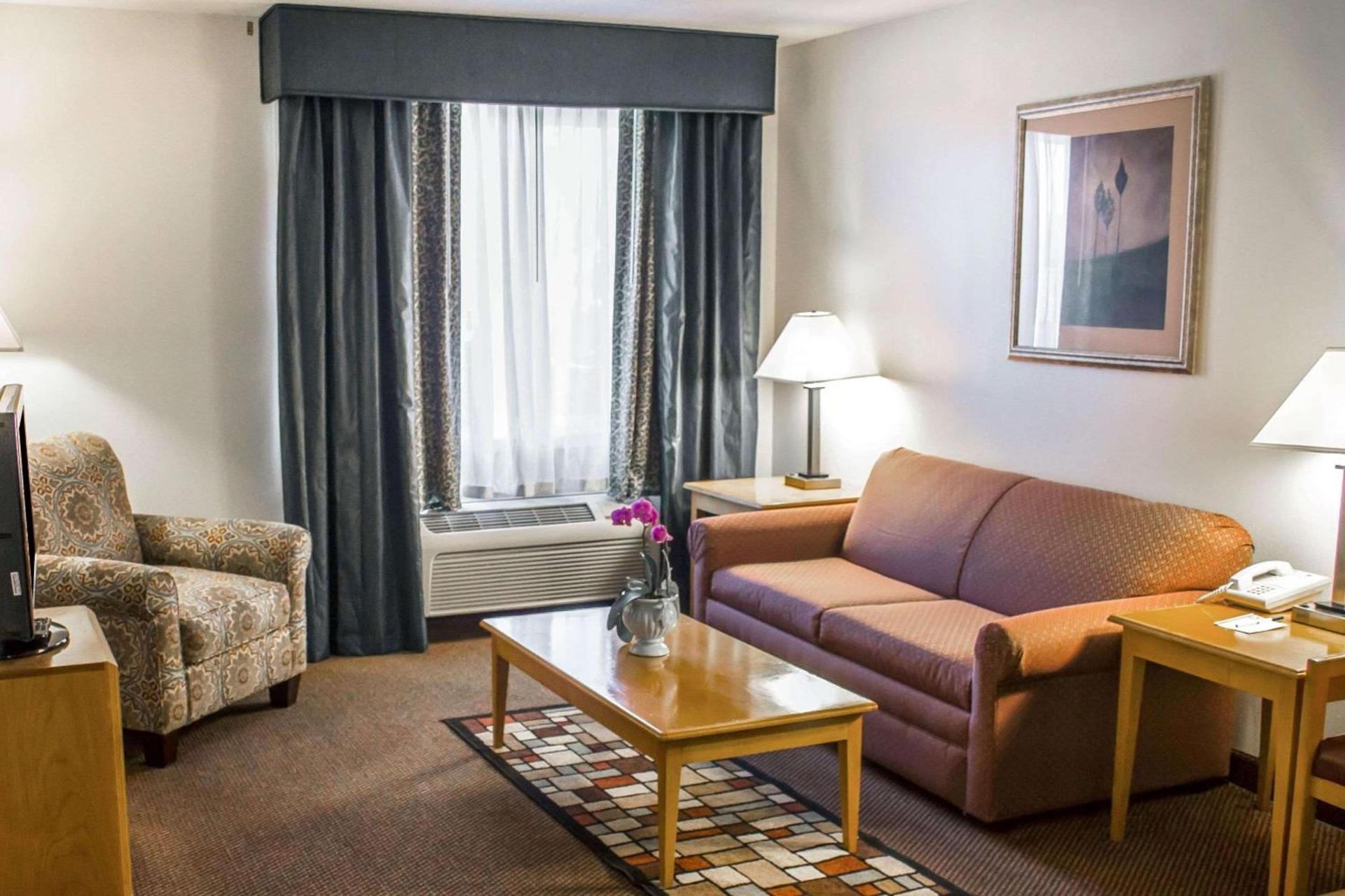Quality Inn & Suites Longview Kelso photo 21