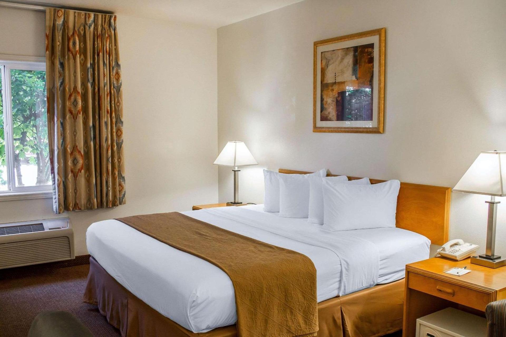 Quality Inn & Suites Longview Kelso photo 15