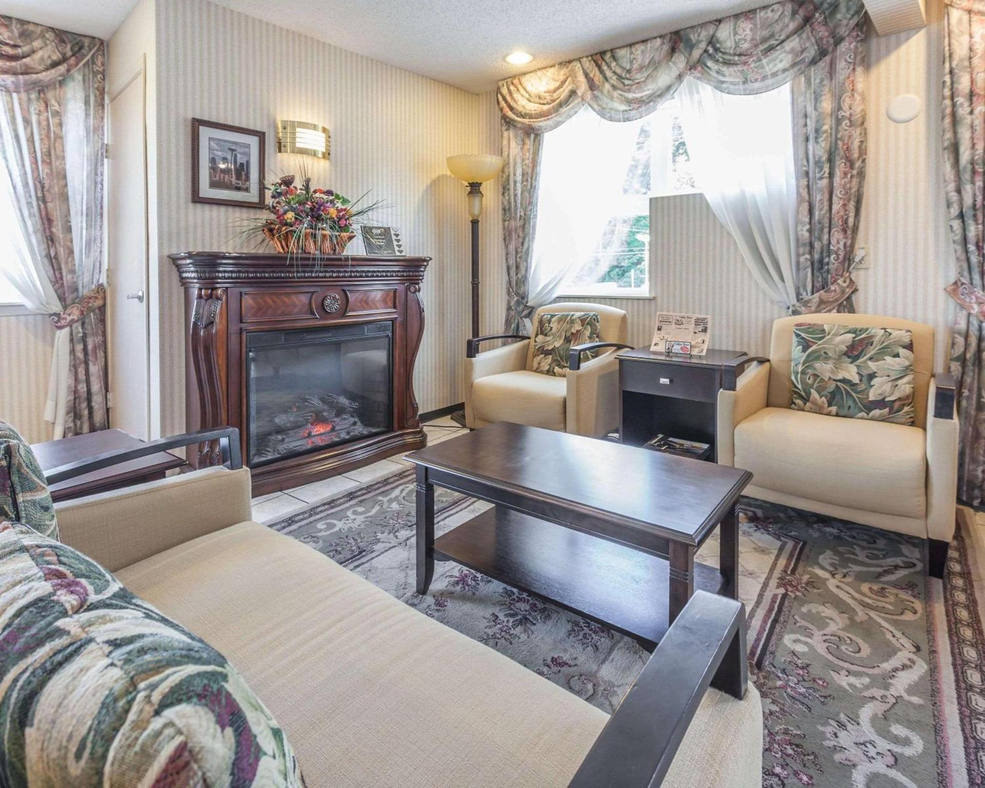Comfort Inn On the Bay photo 5