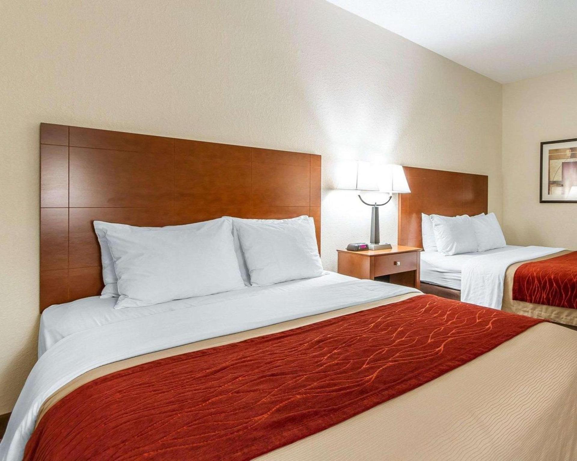 Quality Inn & Suites Eau Claire University Area photo 42