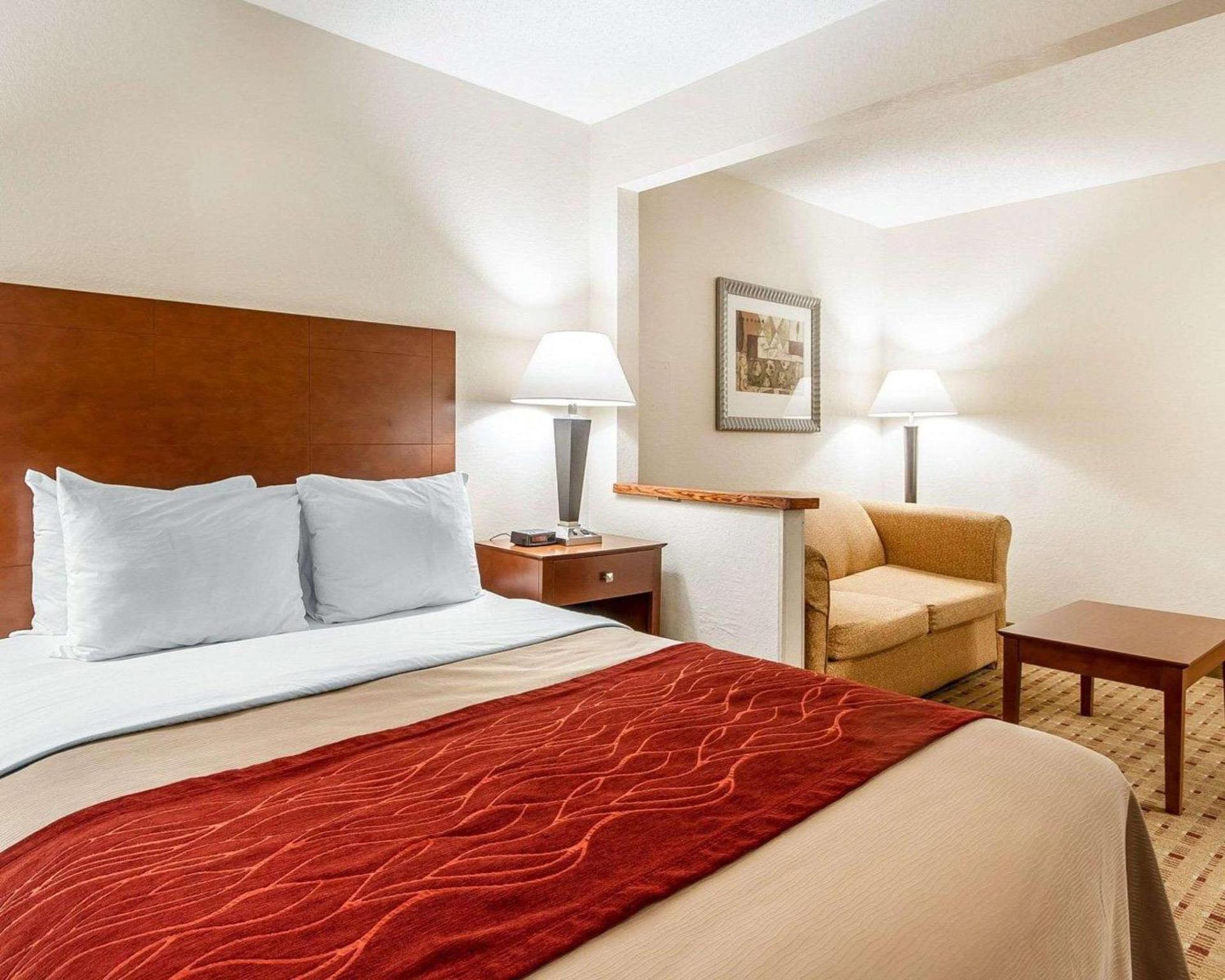 Quality Inn & Suites Eau Claire University Area photo 40