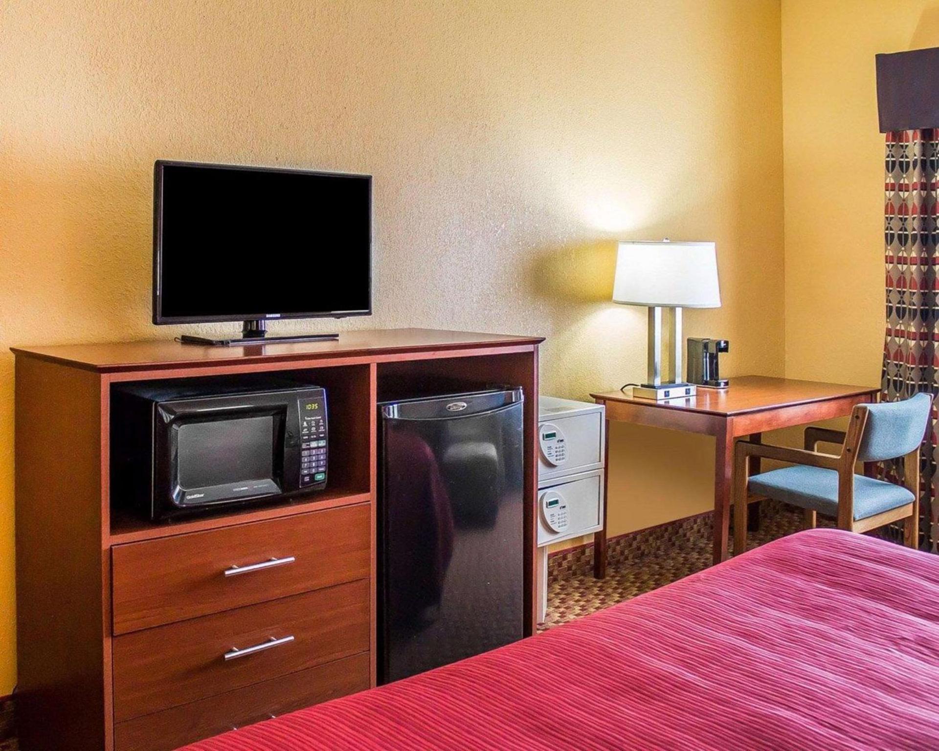 Quality Inn Manitowoc photo 5